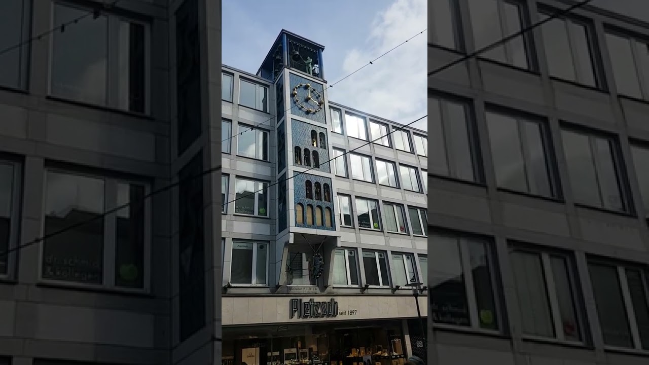 Glockenspiel in der Stadt der Essener*