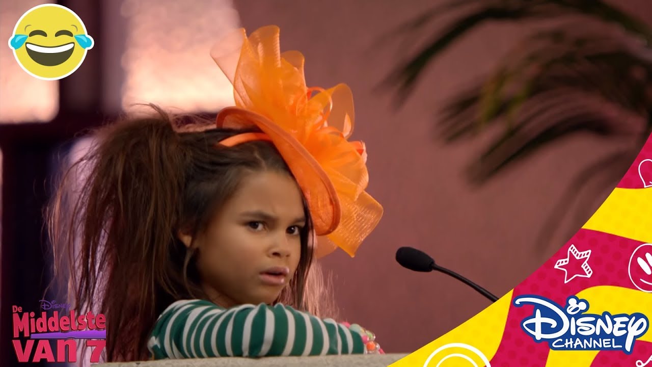 De Middelste van 7 | Het Diaz Paasfeest | Disney Channel BE