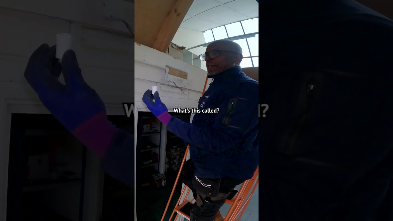 Emergency lighting installation