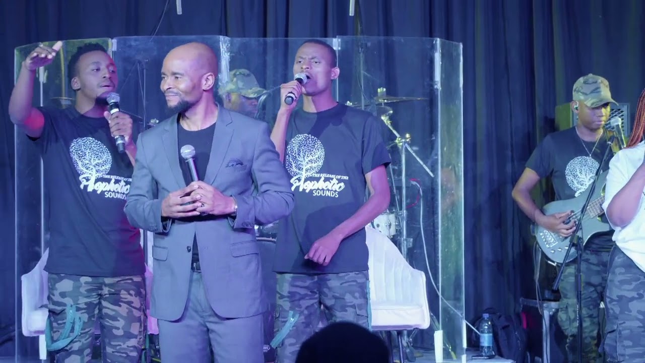 Psalmist Muzi ft Ps Bheki Khumalo    -   Nations Bow