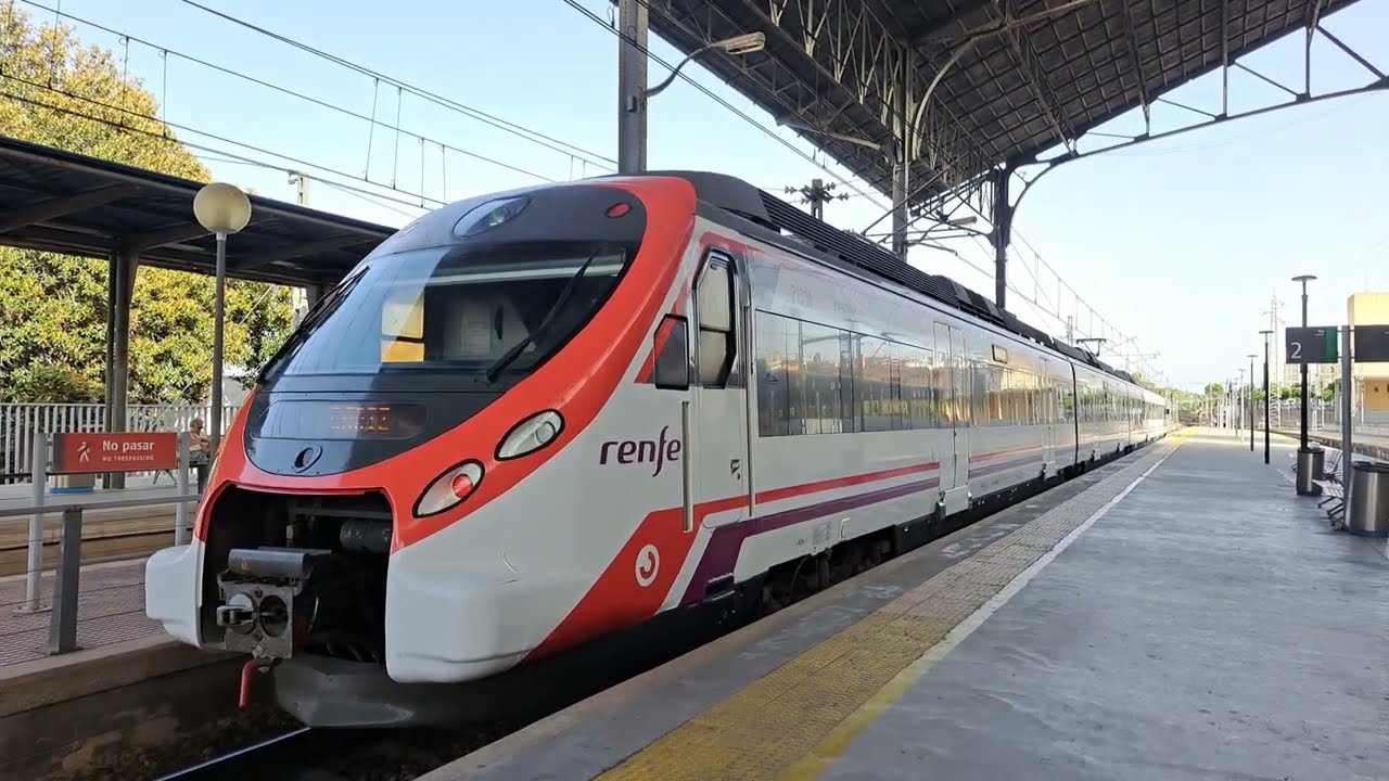 Aeropuerto XRY - Jerez | Vista trasera de cabina | RENFE Cercanías Civia 464