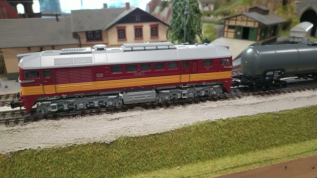 Digitální start set z21 T679   ČSD model HO DCC Roco 51332
