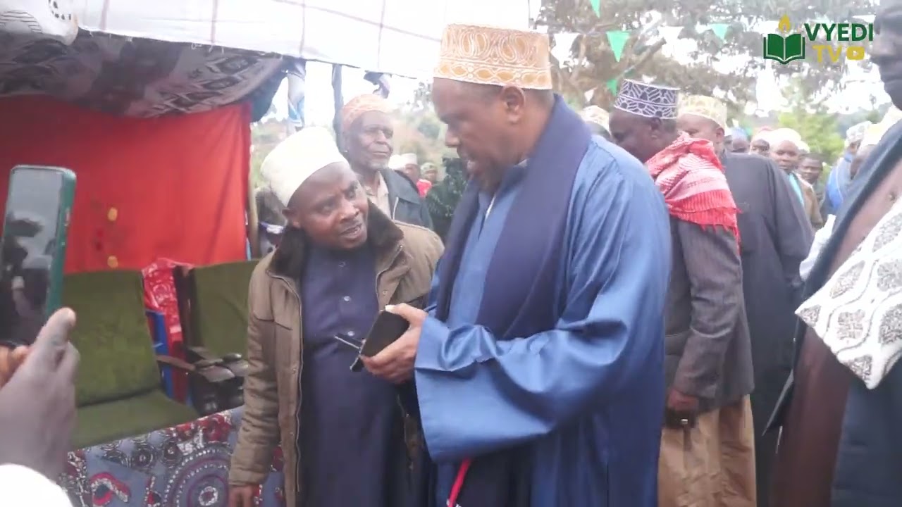 SHEIKH SAMIR AKIPOKELEWA KWENYE HADHARA NG'UKAI SUNGA LUSHOTO TANGA 18/10/2025