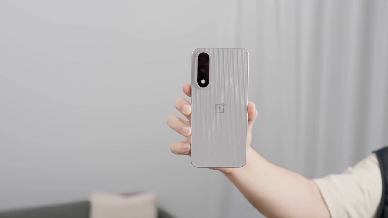OnePlus Ace 5 Ultra Review: THE Best Gaming Phone Right Now?