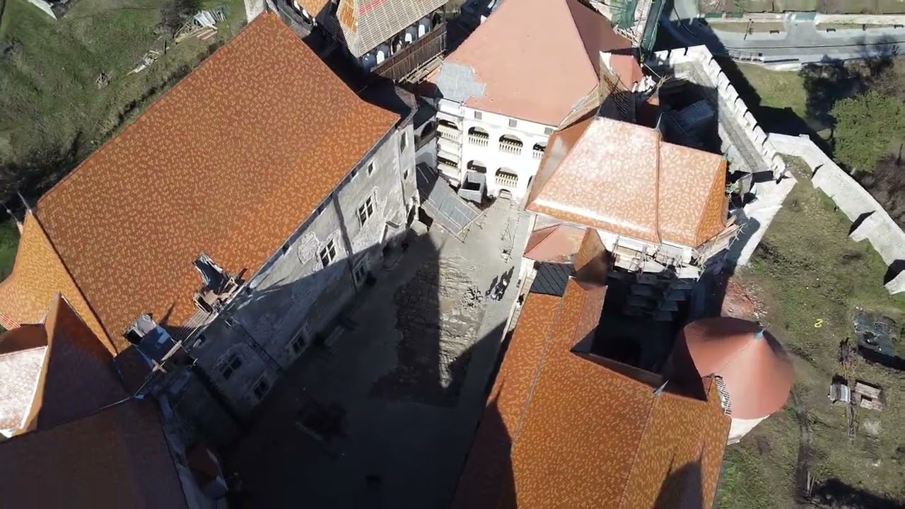 Flight over Hunedoara and Corvin Castle 