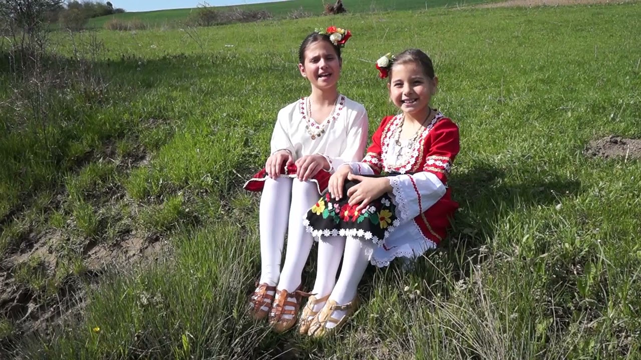 Никол Георгиева и Аделина Георгиева - 