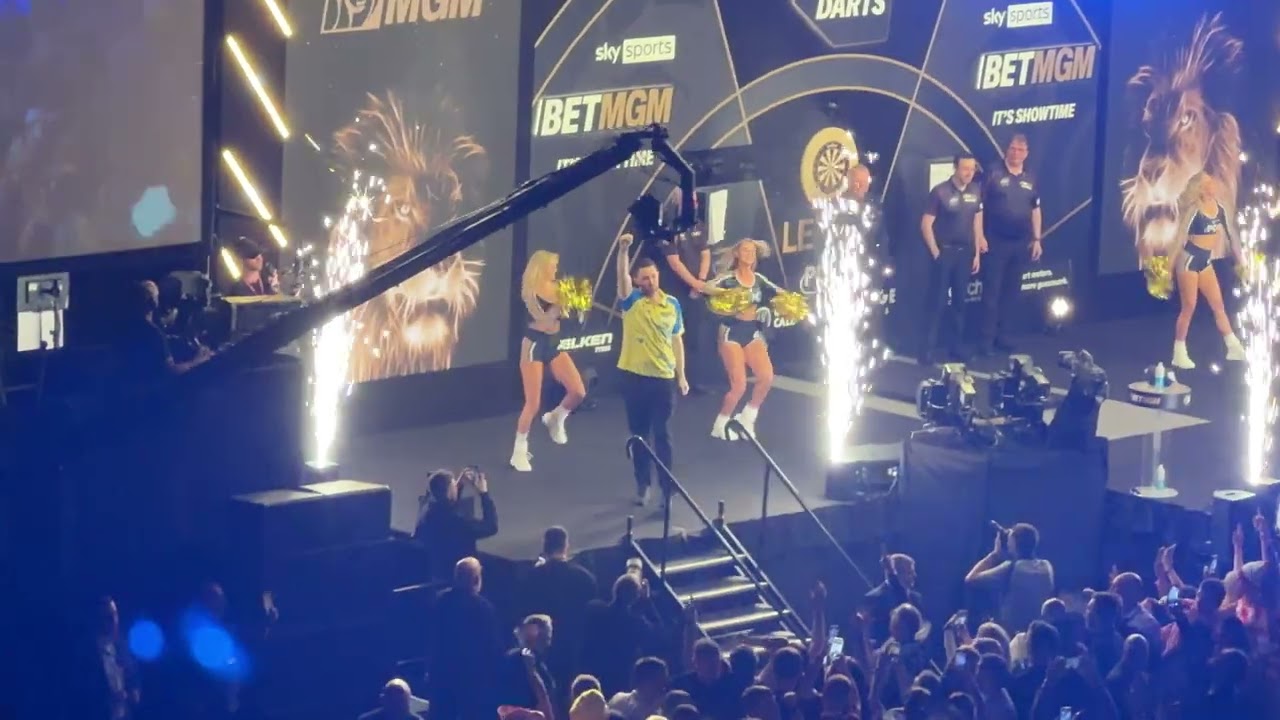 Luke Humphries - Premier League Darts Walk-On - Leeds, 08/05/2025