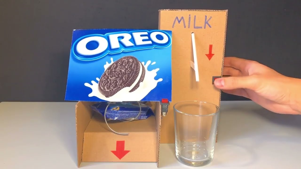 How to Make an OREO & Milk Vending Machine at Home &ndash; DIY Genius Snack Dispenser! 🍪🥛