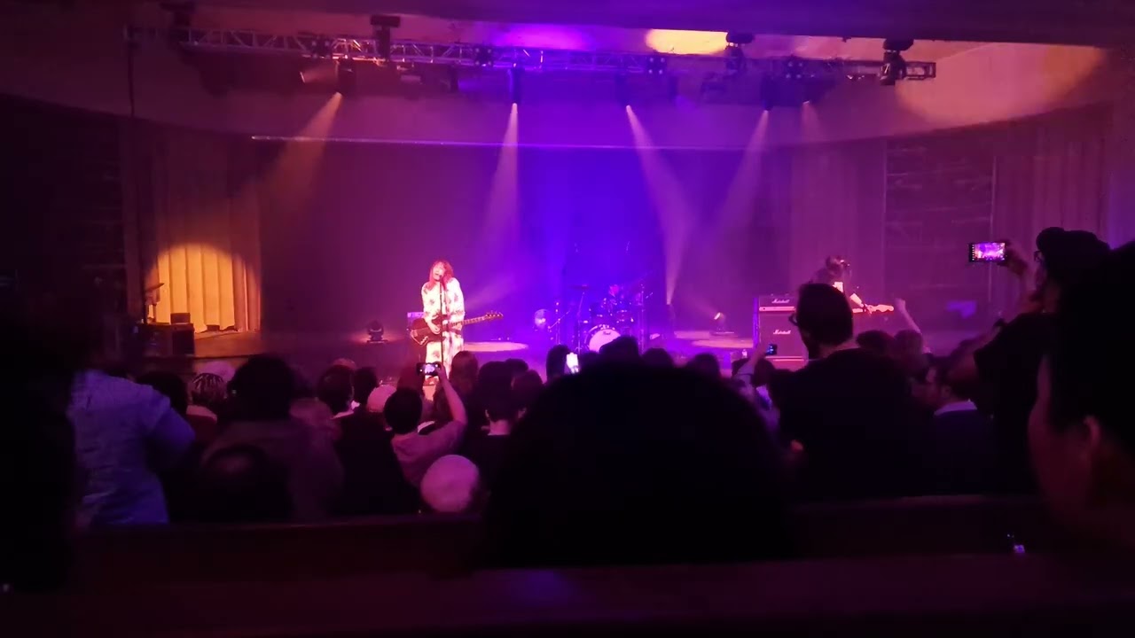 MASS OF THE FERMENTING DREGS - 青い、濃い、橙色の日 Live in London 2024.03.15