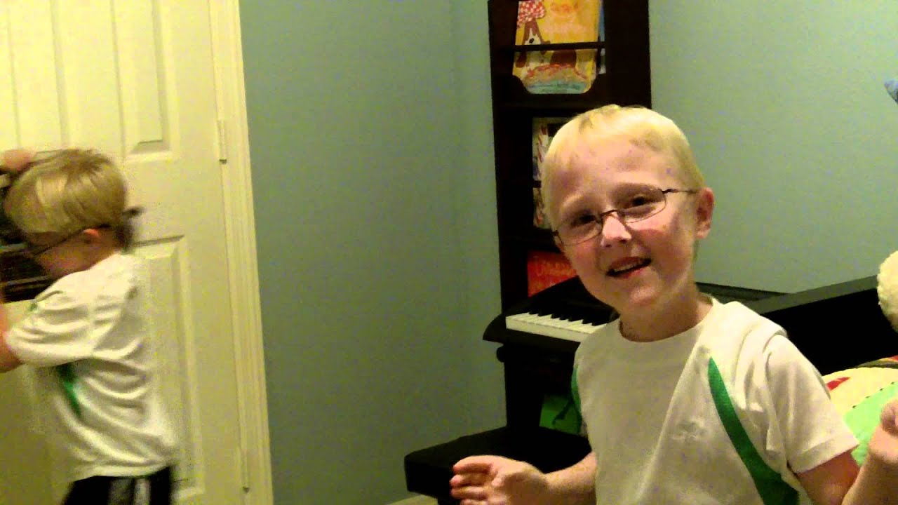 Teague & Jax playing in their room