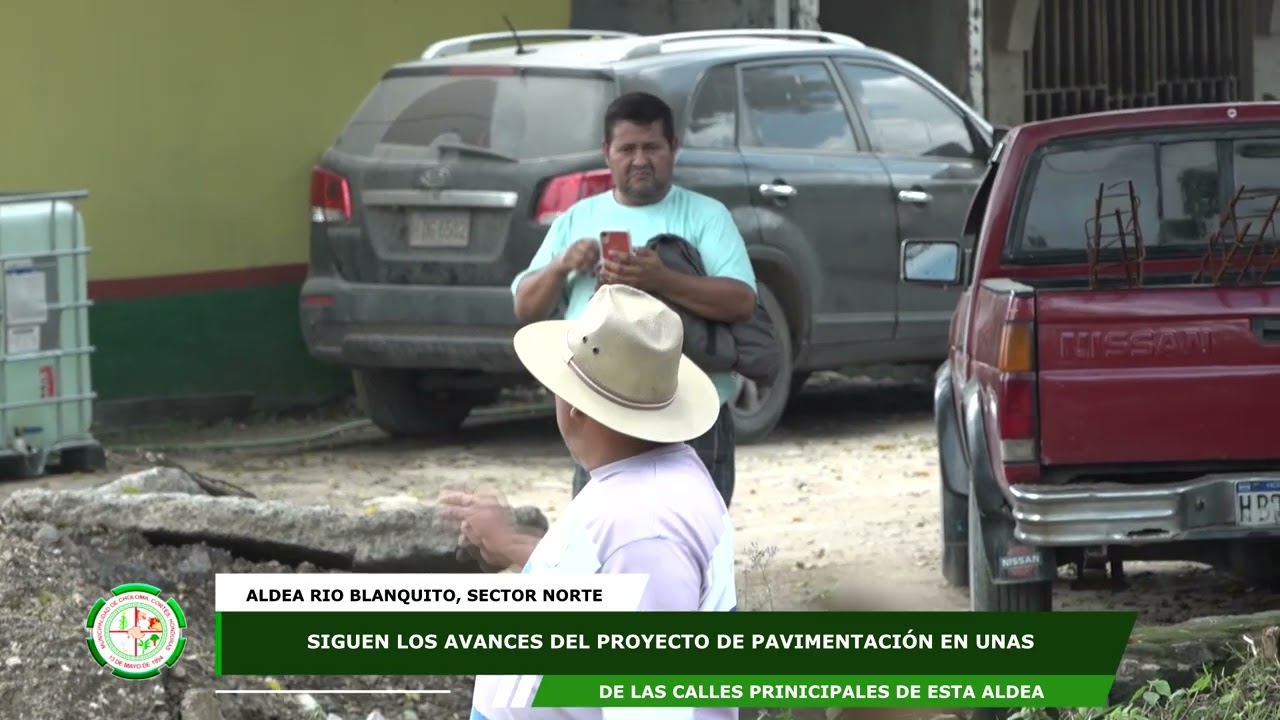 El Departamento de Obras Públicas, realiza pavimentación de calle principal en aldea Río Blanquito