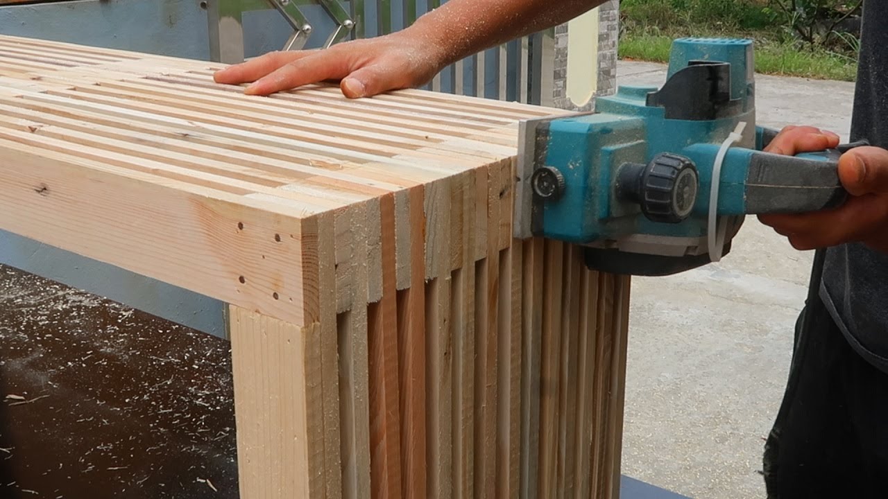 Great Woodworking Ideas // The Easiest Way To Make A Bench