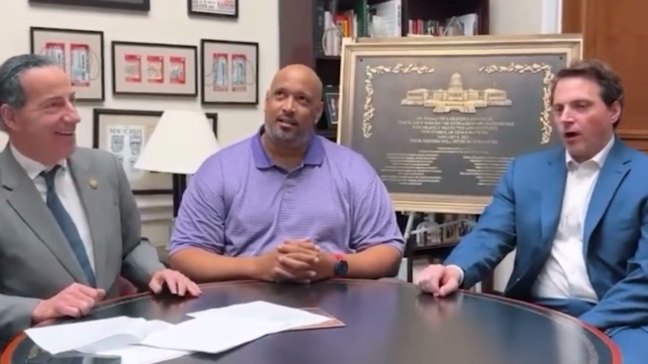 Rep. Jamie Raskin and Capitol Police Officers discuss GOP refusal to display J6 plaque