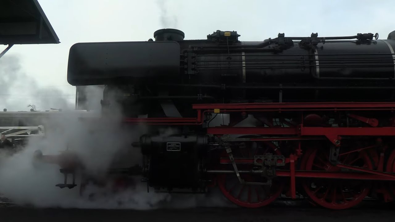 41 241 zurück unter dampf/ Der Polarstern leuchtet wieder