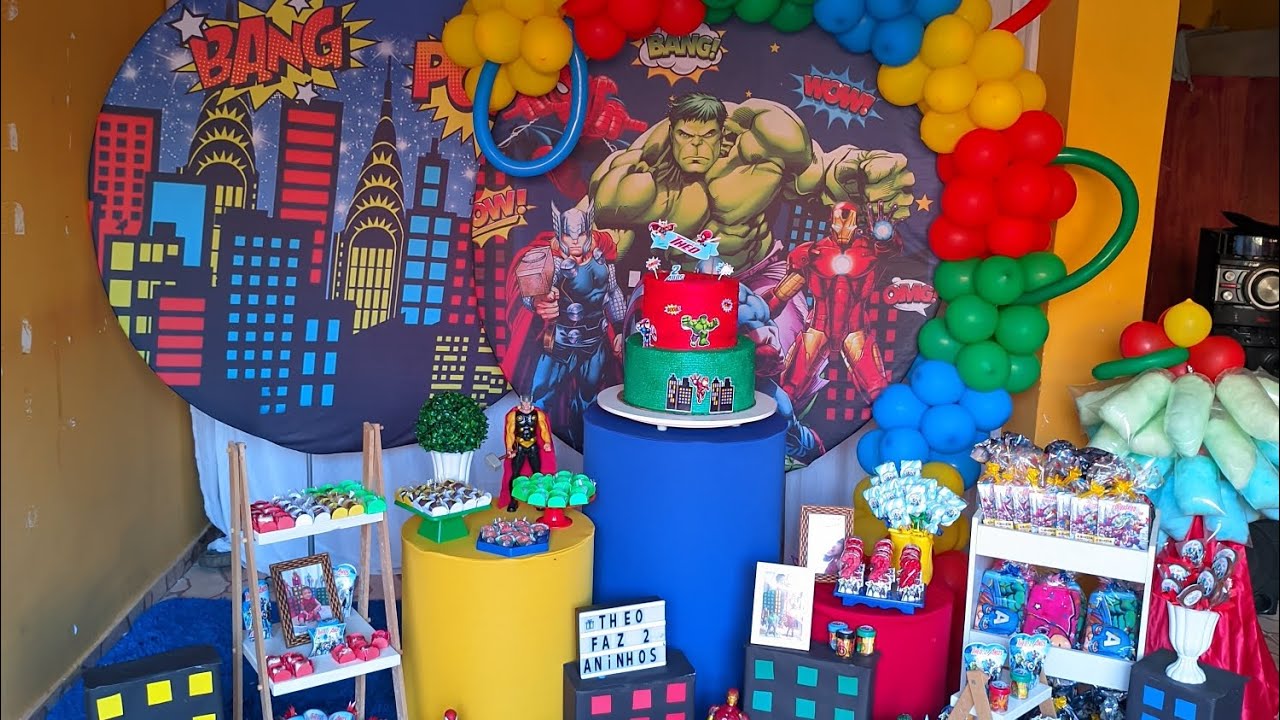 Enchendo as sacolinhas de doce  aniversário do Theo  2 anos