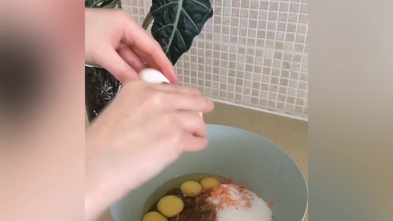עוגת גזר שקדים ואגוזים דנה רון מתכון