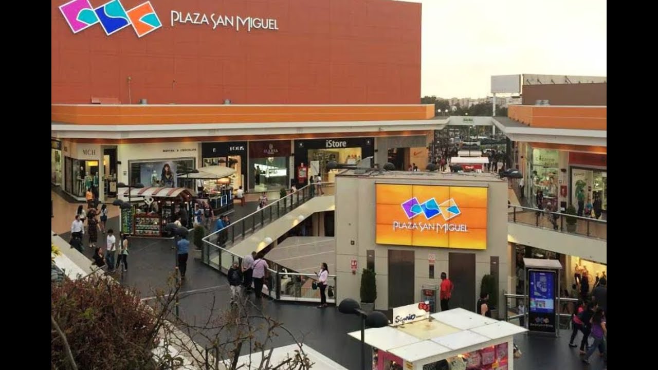 Inspeccionan el centro comercial 'Plaza San Miguel' tras la tragedia en Trujillo