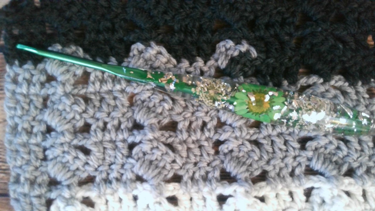 Left Handed Rise of the ladder stitch.#crochethooks #crochettutorial #crochetpatterns