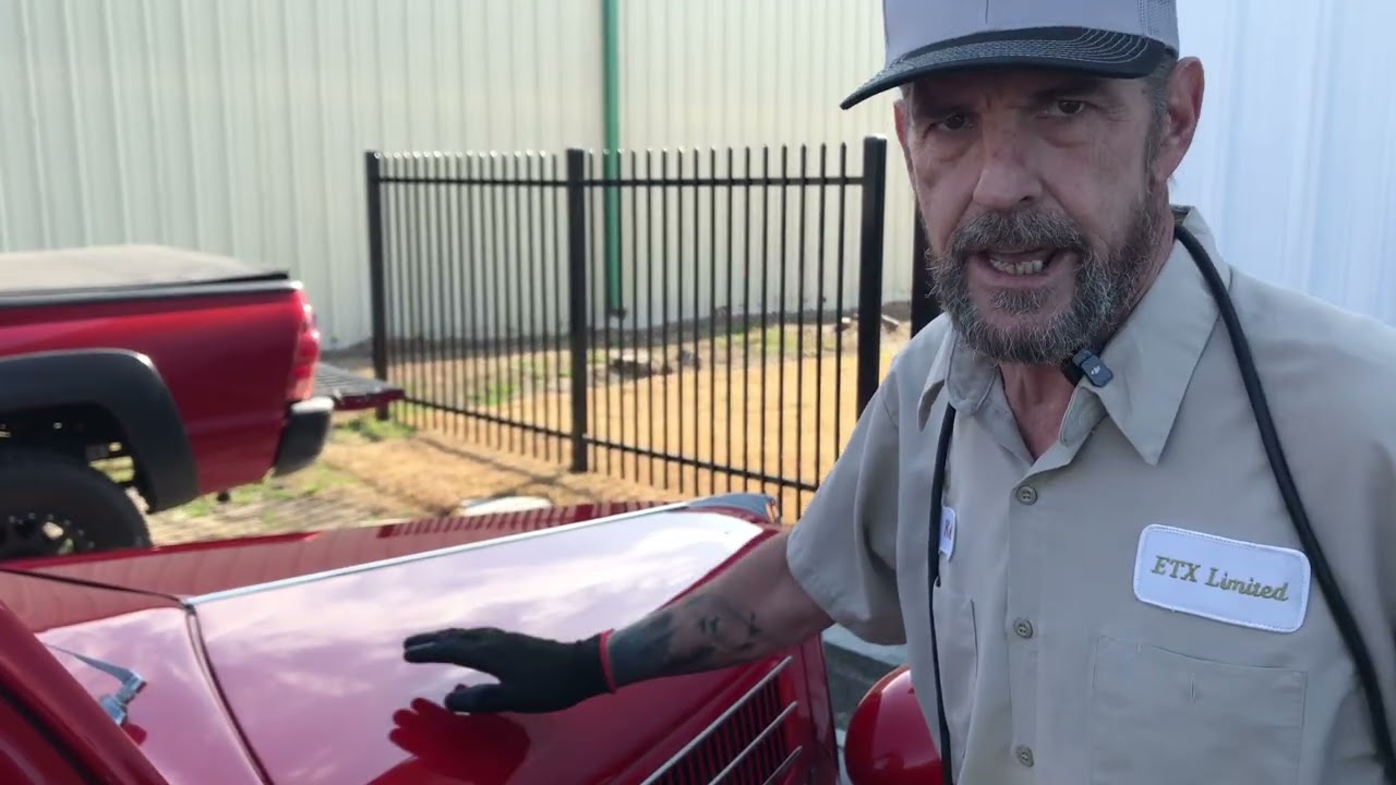 Polishing a 90 year Ford V8 Coupe 