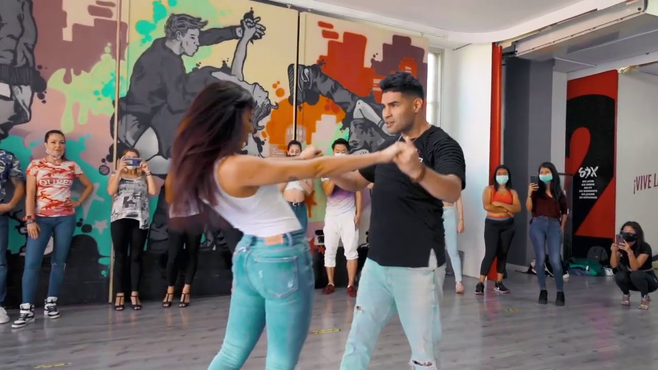 PRUEBA DE AMOR - CHELION / Marco y Sara Bachata style / bailando en barcelona love dance / VOLVIMOS!