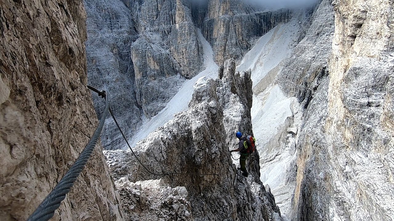 Ferrata Roghel und Cengia Gabriella in den Sextener Dolomiten.