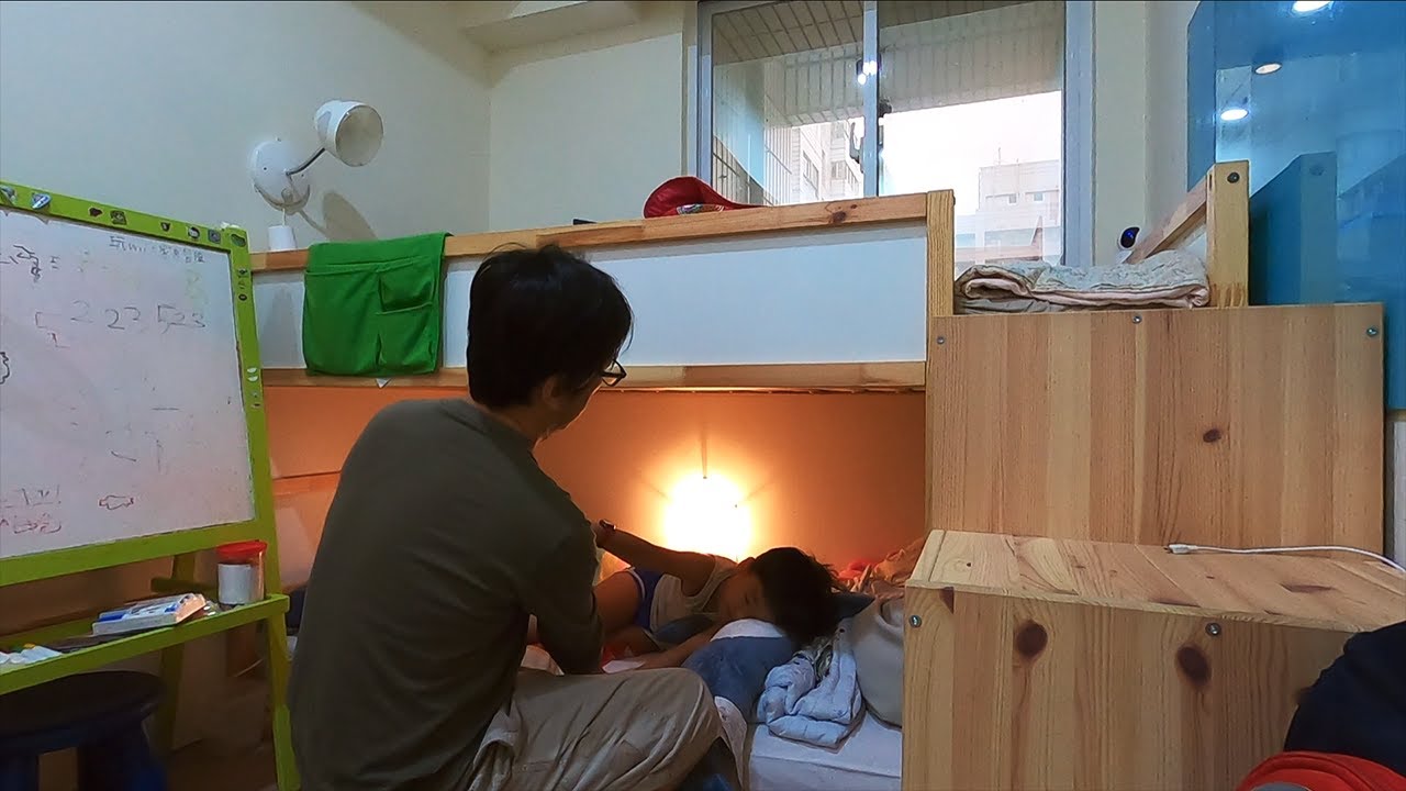 哇哇叫..今天小孩好難叫起來｜起床生活吃早餐 2020.10.6