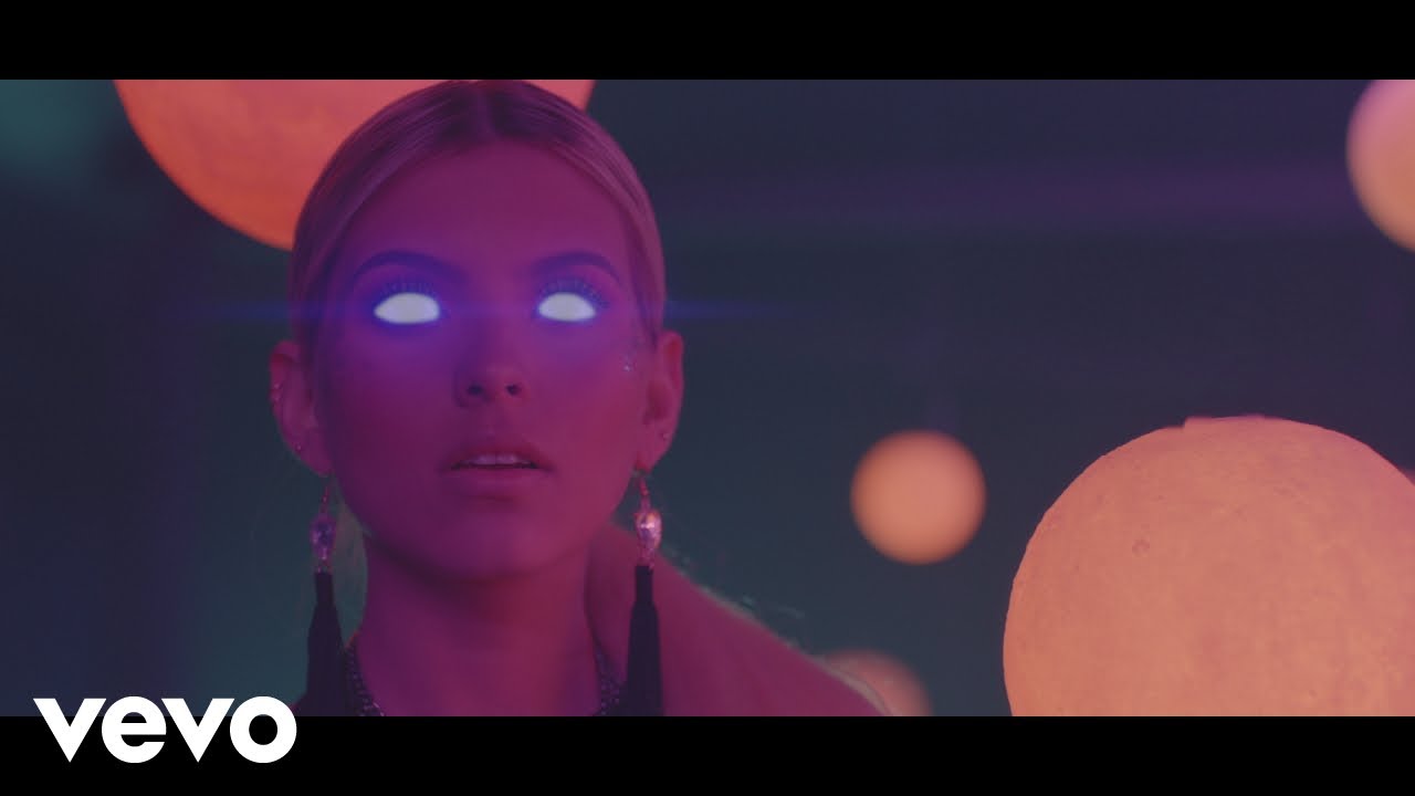 Maluma - Extra&ntilde;&aacute;ndote (Pseudo Video) ft. Zion & Lennox