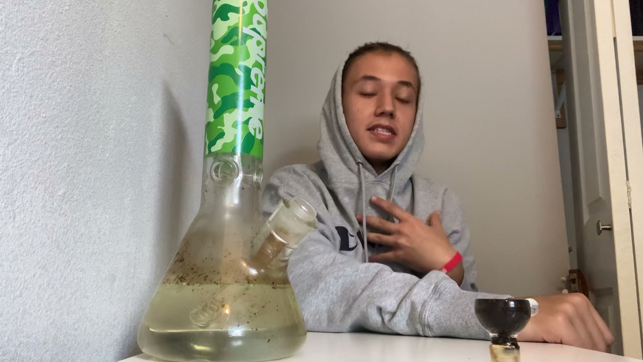 Half Gram Bong Rip 1 breath challenge!