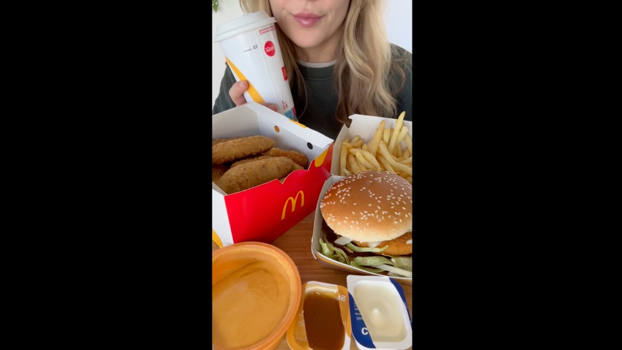 Big Cheese mukbang  - to talking