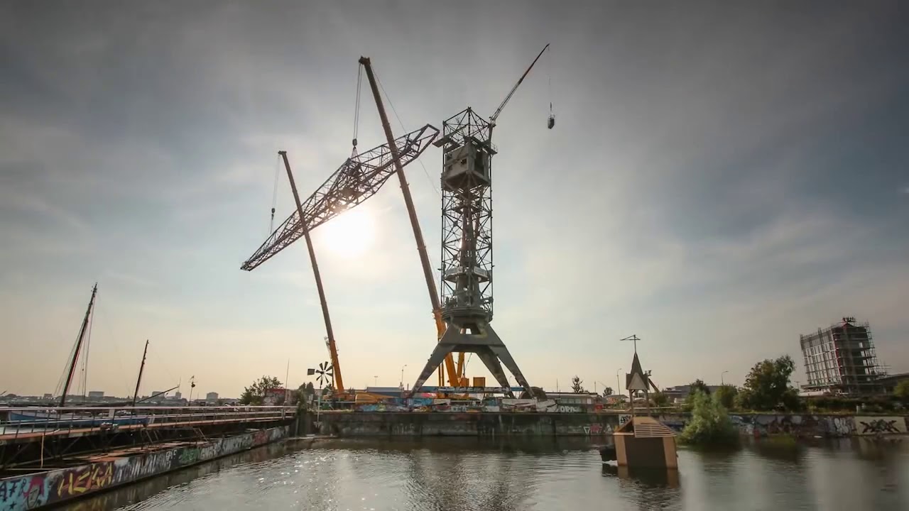 Demontage Crane Hotel Faralda