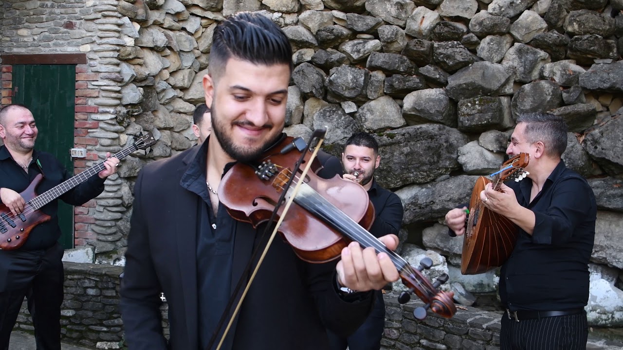 Mariglen Cela - Vallja e rinise (Official Video)