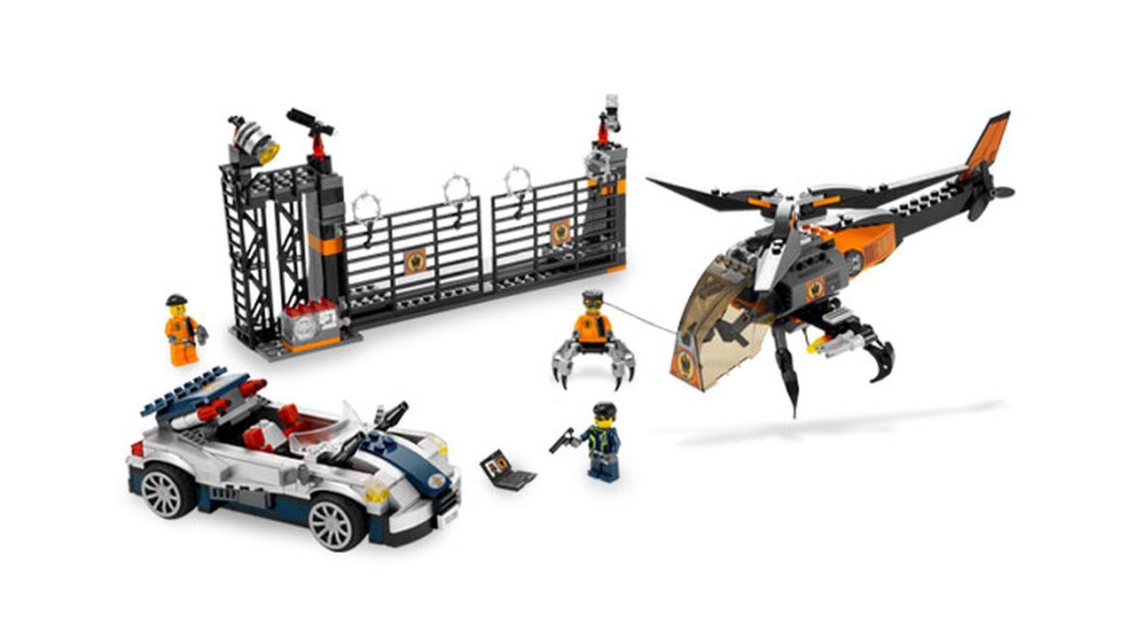 LEGO 8634 Turbocar Chase LEGO Agents Review - BrickQueen