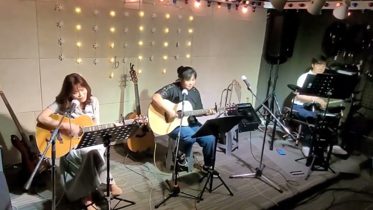 #새벽비#기타와인#즐거운 공연 이옜다는~~