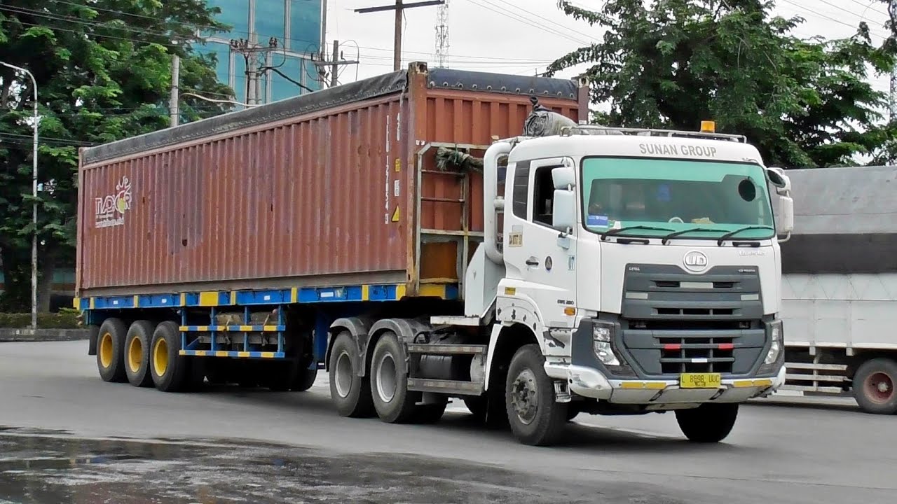 Truk Muatan Berat di Sekitar Kota Surabaya | Maret 2025