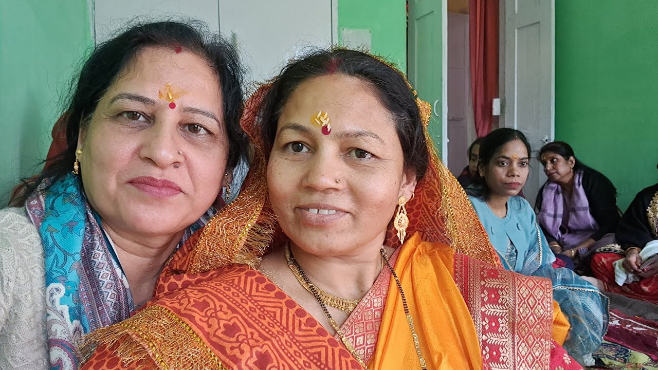 Aaj gai Satyanarayana  ki katha sunne or  bhajan kirtan bhi kiya