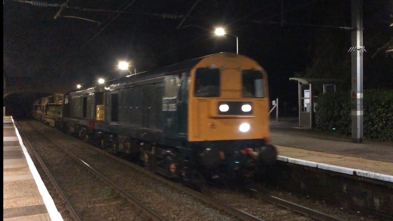 Class 20s (20007) & (20205) Whistle Through Wrabness With (OL94) & (6Q95)