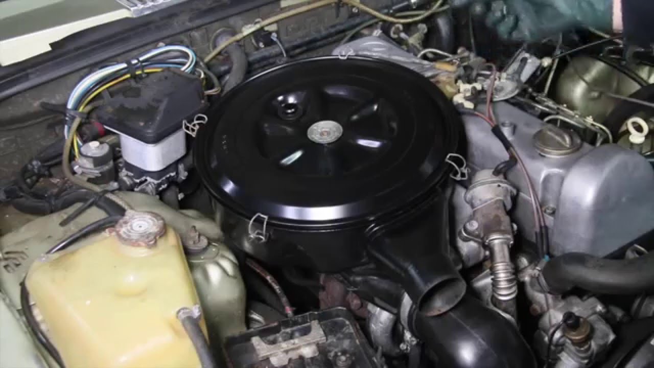 How to Fix a Rattling Air Filter on a Mercedes Diesel