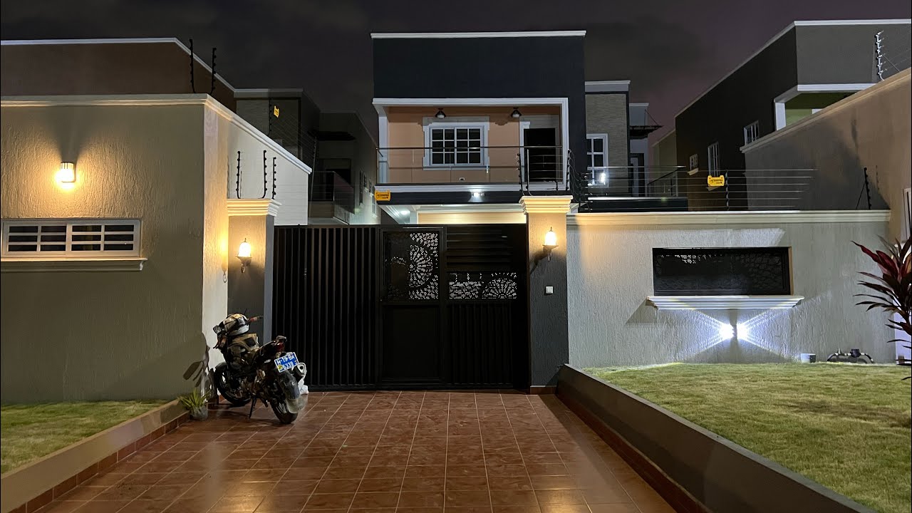 Duplex Four (4) Bedrooms Located at Accra For sale || Tour 031 ||