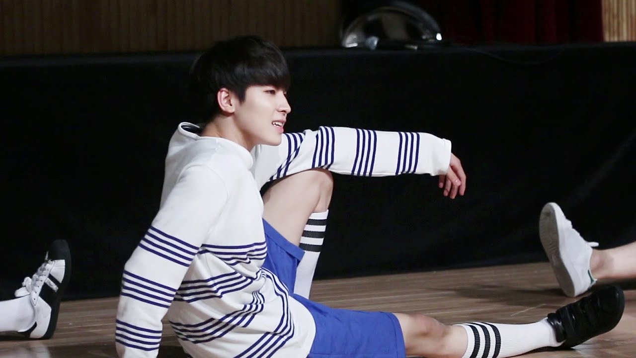 150726 대전 팬싸인회 아낀다 & Shining Diamond 1절씩 WONWOO focus