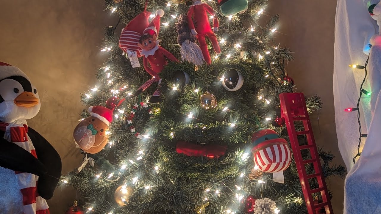 Unboxing gemmy Douglas fir talking tree kit (partially fried?)