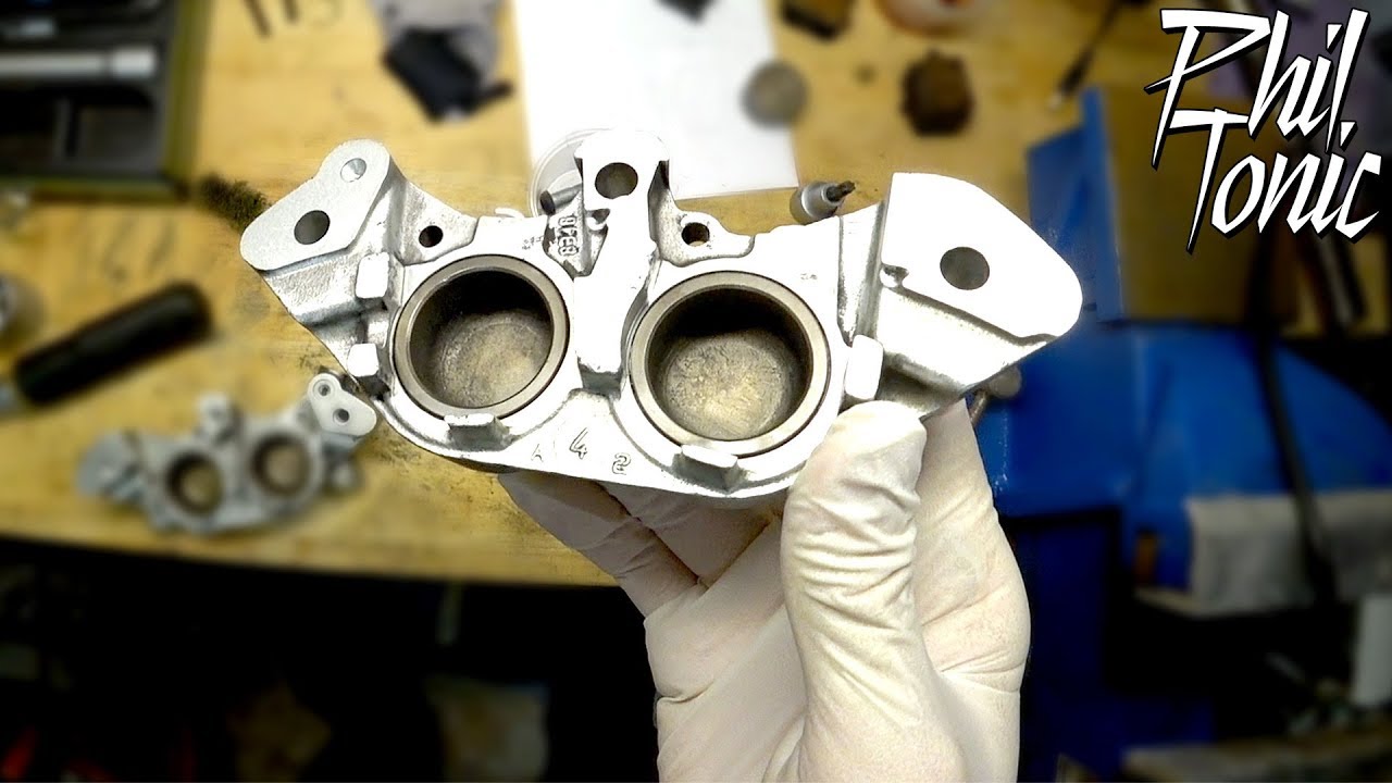 Bremsenservice KTM 690 SMC Brembo Festsattel