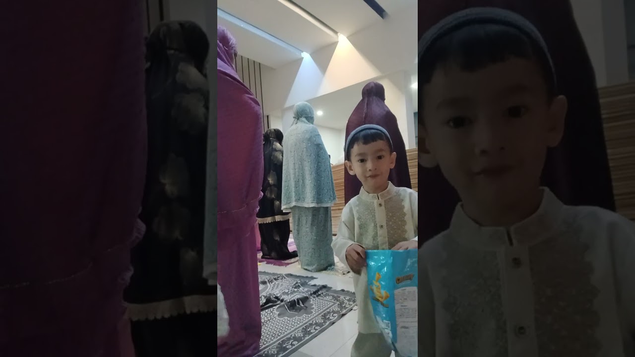 ke aktifan aa langit dan biru pas sholat teraweh