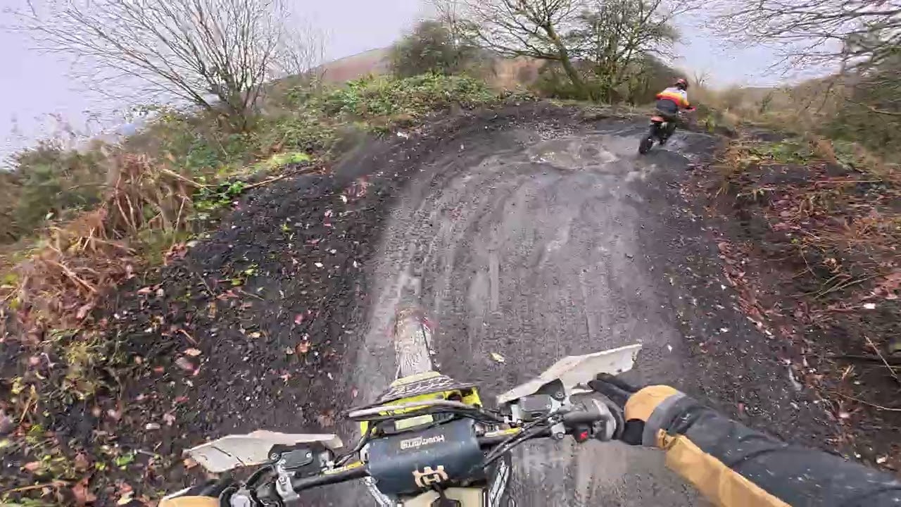 The wife’s first time at Enduro World Wales, hiring a KTM EXC350 and Husqvarna TE250. 