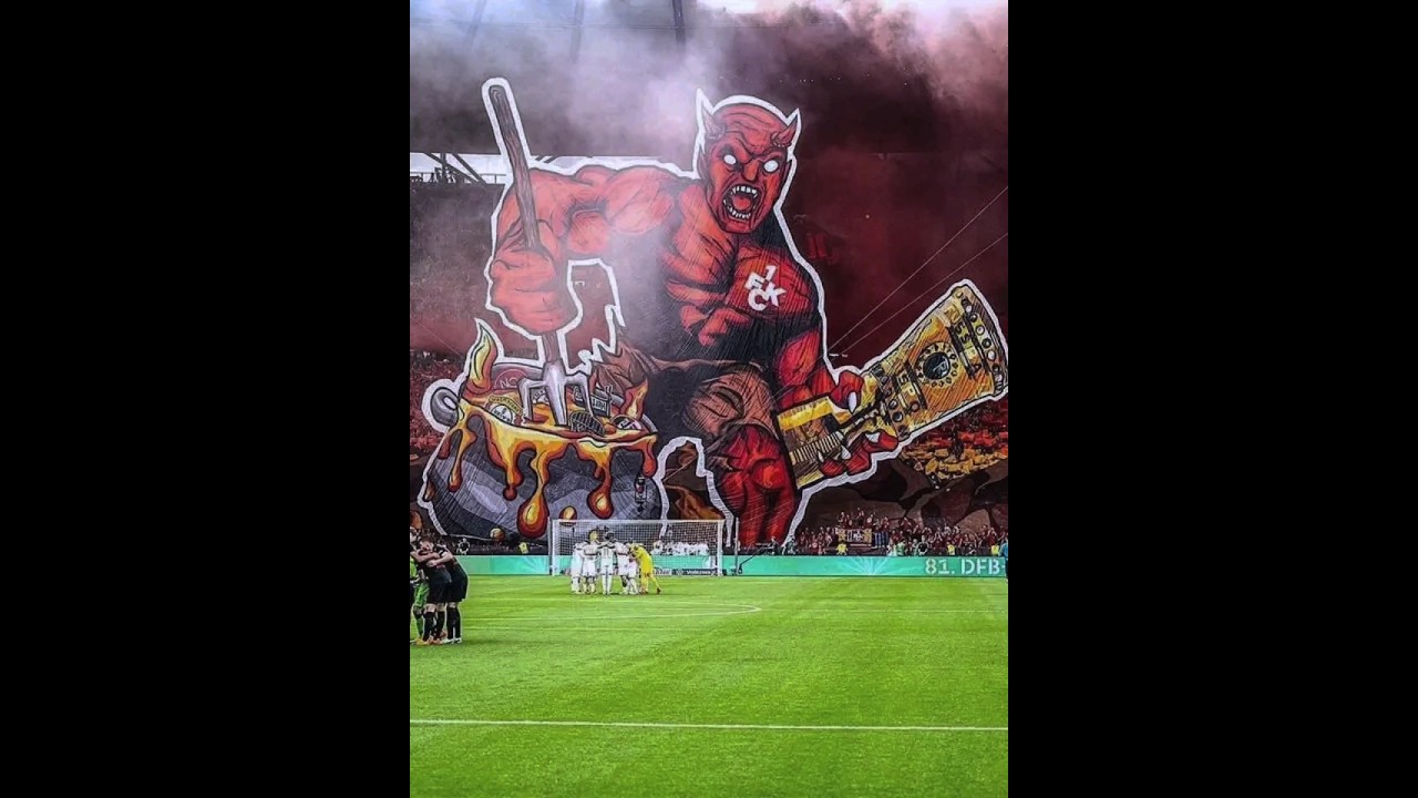 Beberapa Koreo / Tifo terbaik supporter di dunia.