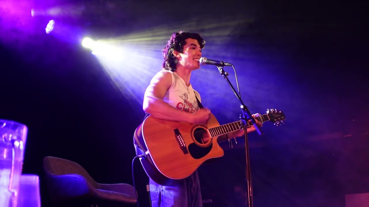 Conan Gray - Vodka Cranberry - Acoustic Live in London 11th July 2025