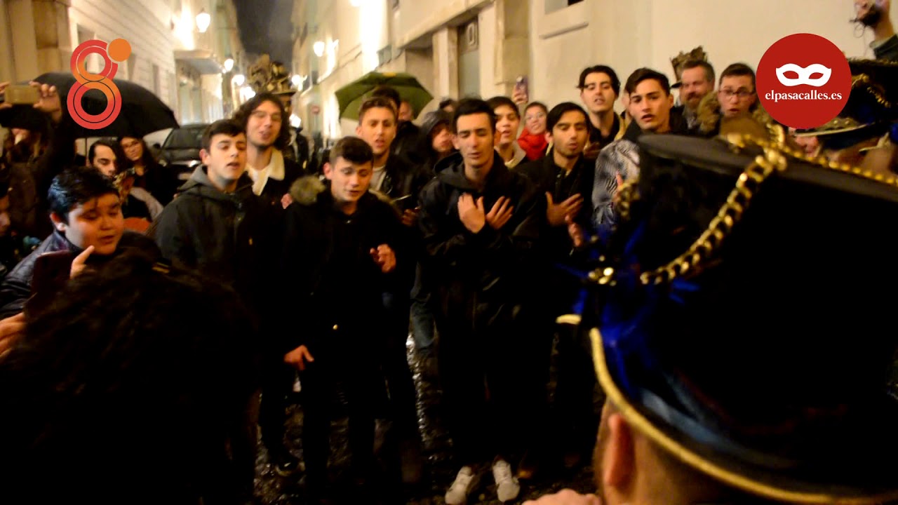 EMOCIONANTE Pasodoble SORPRESA de la comparsa juvenil a NENE CHEZA