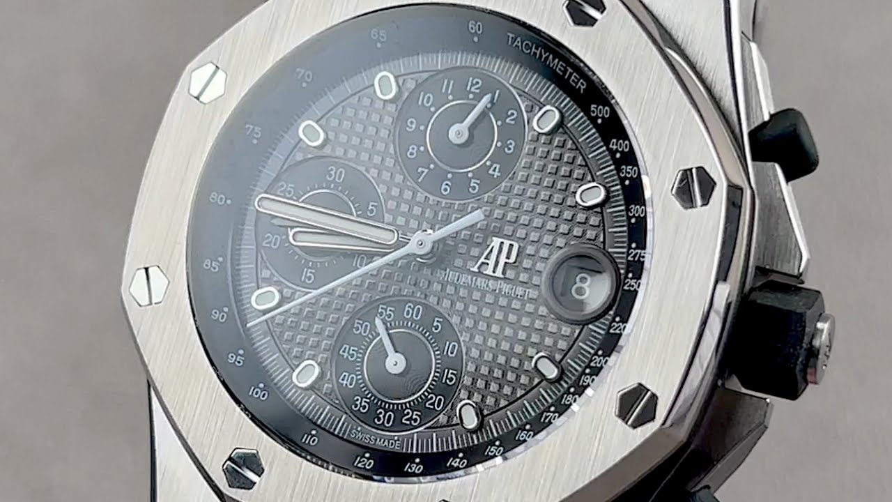 Audemars Piguet Royal Oak Offshore Chronograph 42mm 26238TI.OO.2000TI.01 - Hands-On AP Review