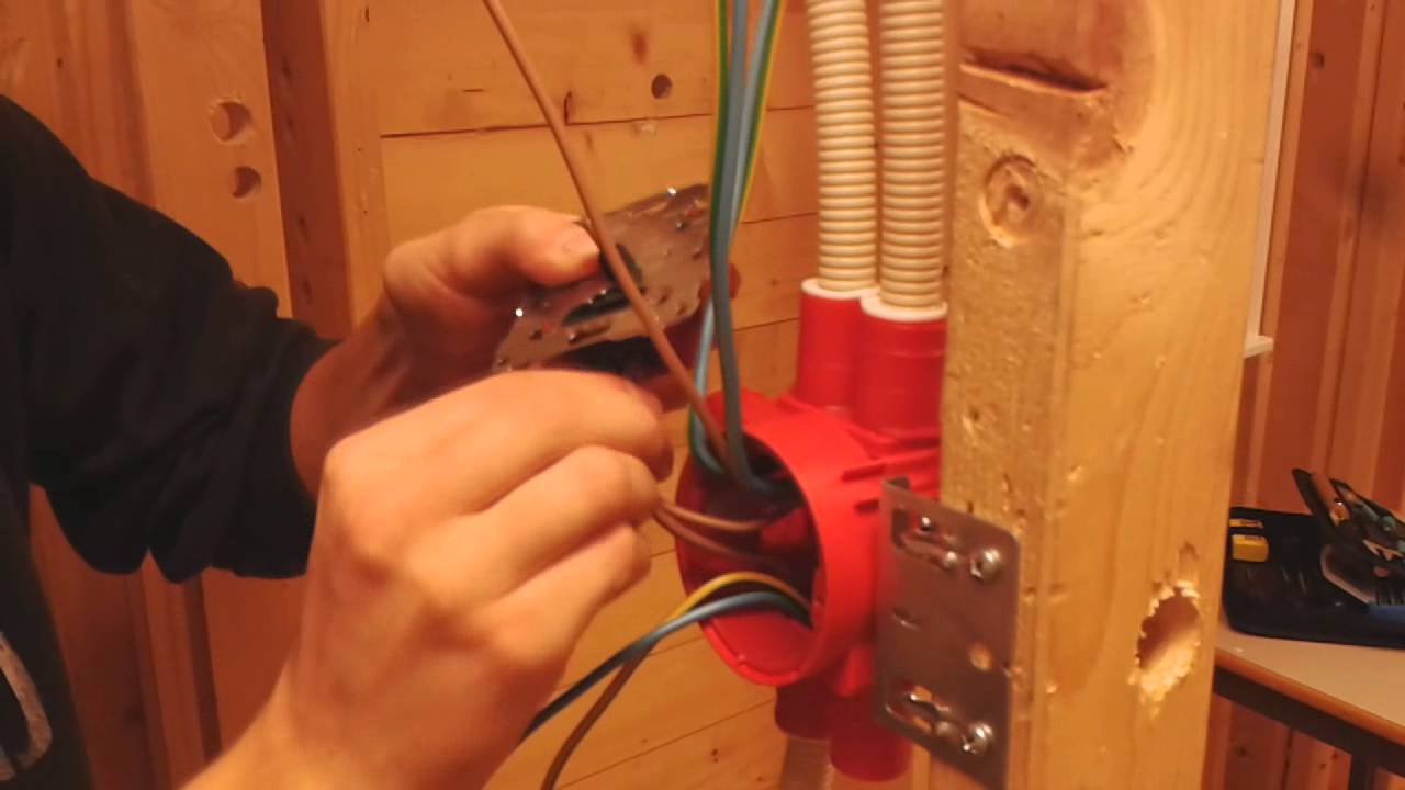 Dimmer og stikk p&aring; skjult anlegg
