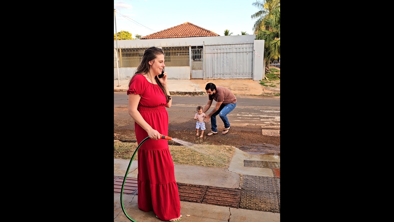 Babá Preguiçosa e Desleixada Foi Desmascarada Graças a Ajuda da Vizinha!
