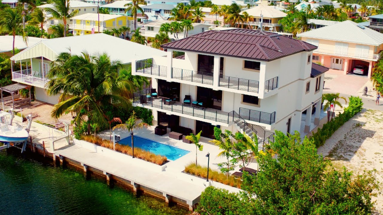 Port Antigua - Islamorada Village of Islands 1.6 MILLION